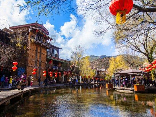 地板冒岩浆无敌版